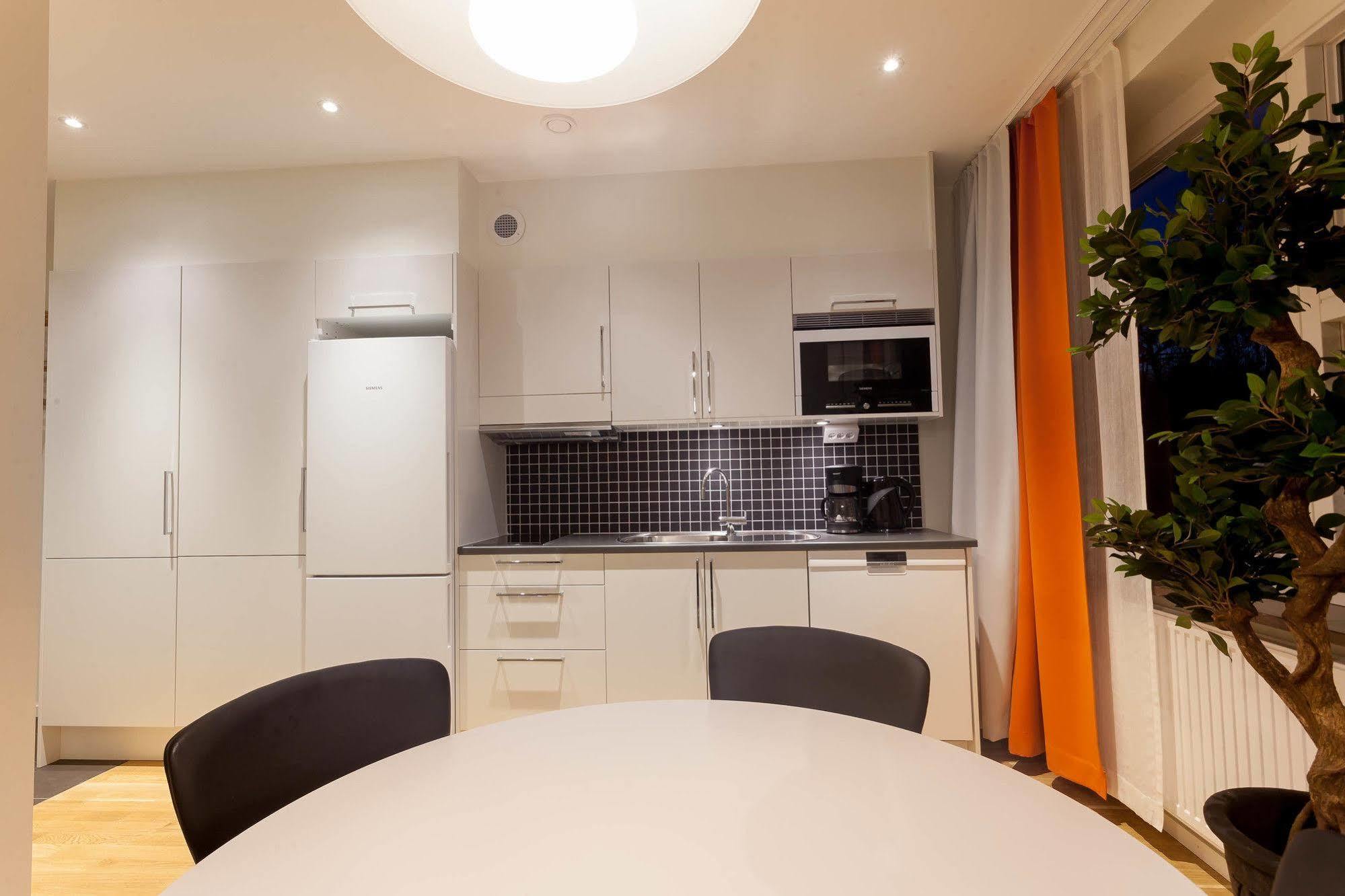 ApartDirect Solna Exterior foto